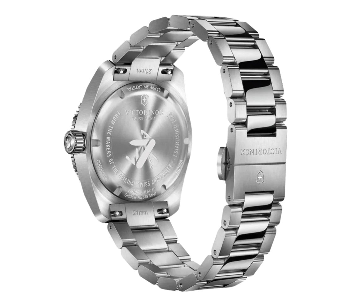 Victorinox Maverick au quartz 39 mm cadran rouge